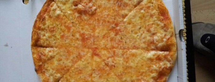 Pizzeria Gentilli is one of Locais curtidos por Thorsten.