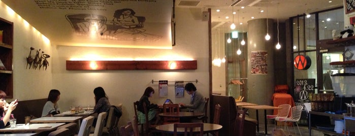 WIRED CAFE Dining Lounge 六本木ヒルズ is one of 麻布・六本木.