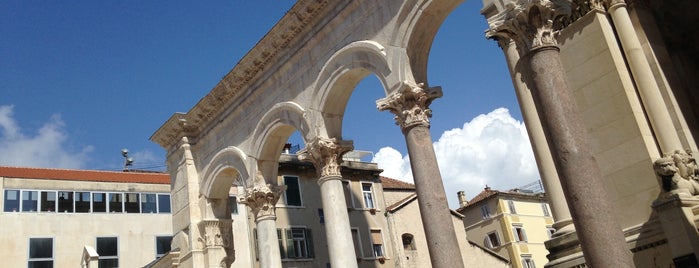 Dioklecijanova palača | Diocletian's Palace is one of Roni 님이 좋아한 장소.