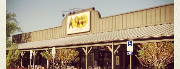 Cracker Barrel Old Country Store is one of Locais curtidos por Ya'akov.