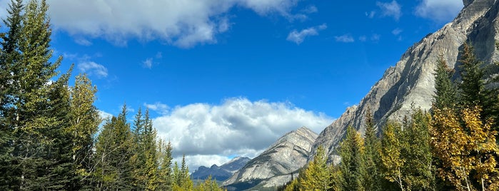Icefields Parkway is one of banff.