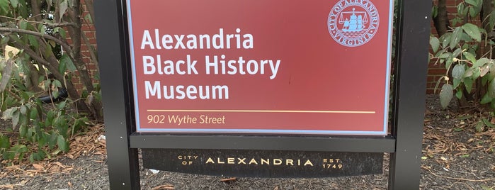 Alexandria Black History Museum is one of Lieux sauvegardés par kazahel.