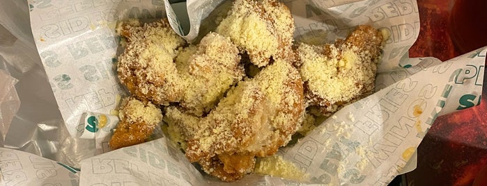 Wingstop is one of Micheenli Guide: Fried Chicken trail in Singapore.
