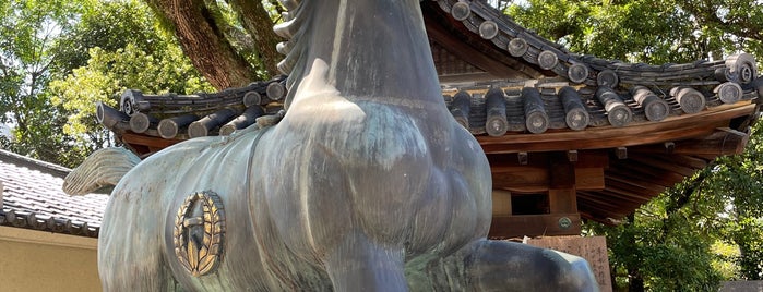 八幡宮本殿（藤森神社境内社） is one of 京都市の重要文化財（建造物）.