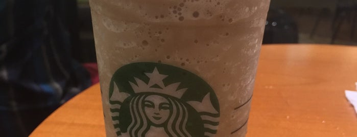 Starbucks is one of Río.