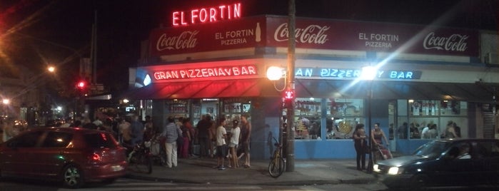 El Fortín is one of Las mejores pizzerias de Buenos Aires.