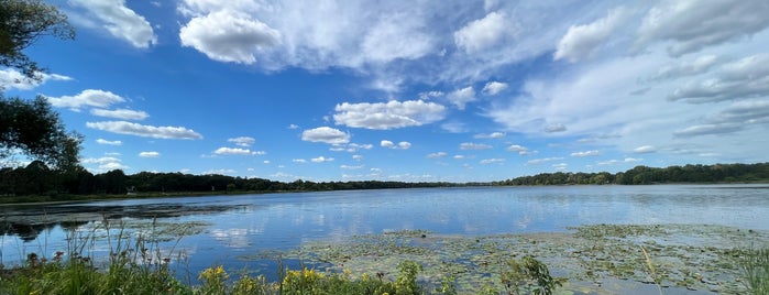 Lake Phalen is one of Parks.