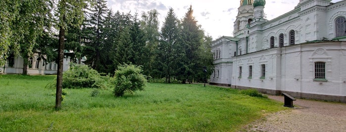 Музей Полтавської битви is one of М+П.
