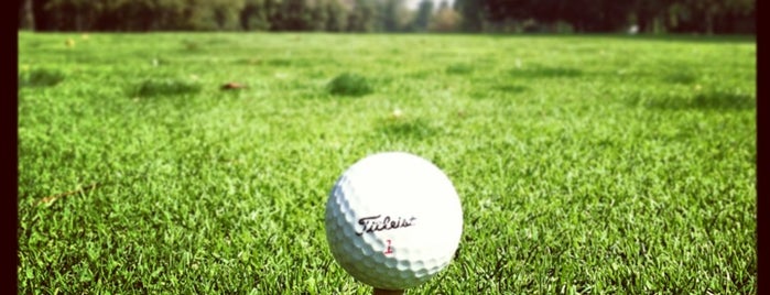 Club de Golf Bellavista is one of Charlieさんの保存済みスポット.