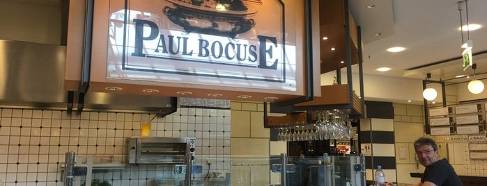 Paul Bocuse Gourmet is one of สถานที่ที่ Matous ถูกใจ.