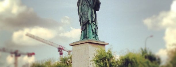 Statue de la Liberté is one of Paris.