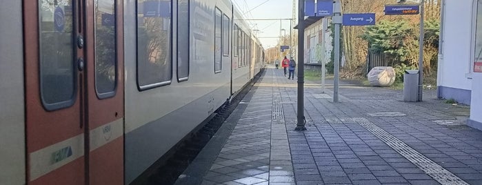 Bahnhof Wiesbaden-Schierstein is one of Bahnhöfe BM Darmstadt.