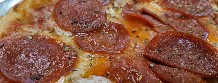 Attilio's Ristorante and Pizzeria is one of Favs.