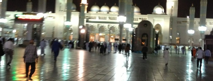 La moschea del Profeta is one of Baitullah : Masjid & Surau.
