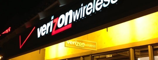 Verizon is one of Tempat yang Disukai Monique.