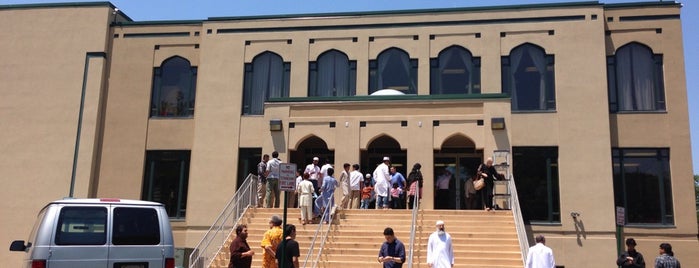ADAMS- All Dulles Area Muslim Society is one of Tempat yang Disukai Moonlamoo.
