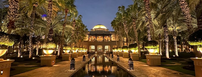 One and Only Royal Mirage Resort is one of Hotéis favoritos.