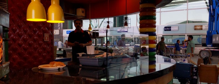 Street Foods By Punjab Grill is one of Lugares favoritos de Abhinav.