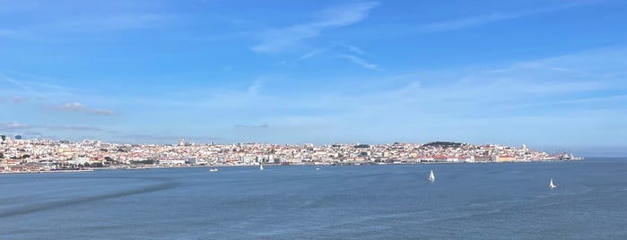 Elevador Panorâmico da Boca do Vento is one of Lisbon lookouts.