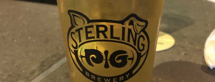 Sterling Pig Brewery is one of Posti che sono piaciuti a Joe.