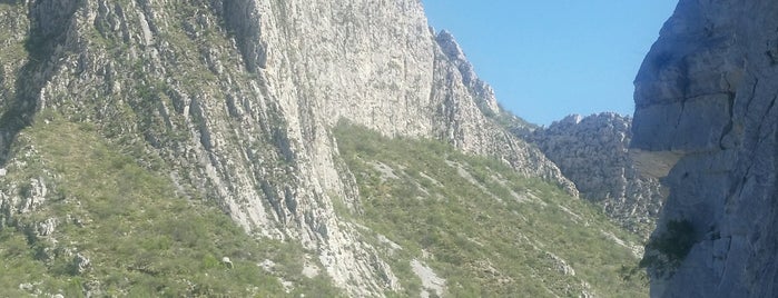 Cañon de la Huasteca is one of Monterrey, Nuevo León.