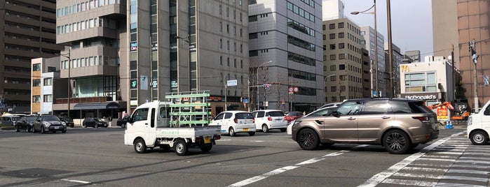 Karasumagojo Intersection is one of Favorite Avenues, Boulevard, Drives and Streets.