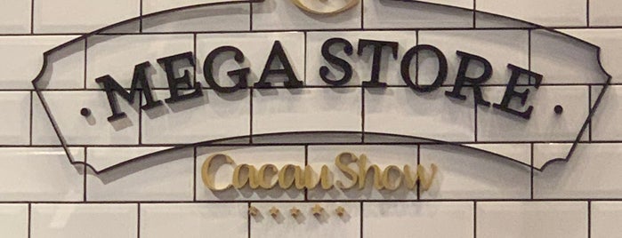 Mega Store Cacau Show is one of สถานที่ที่ Tati ถูกใจ.