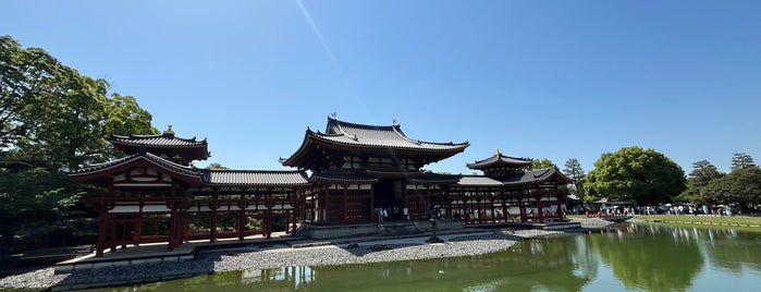 平等院鳳凰堂 is one of 京都府の国宝建造物.