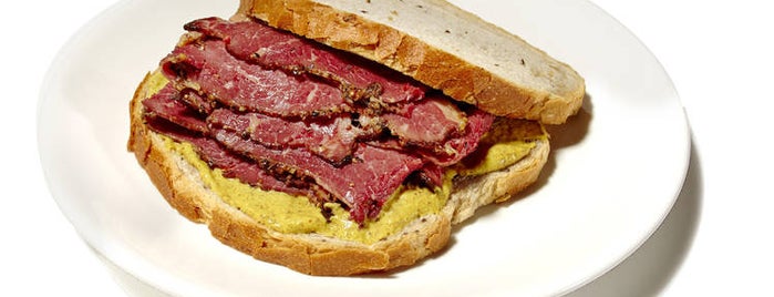 Wagshal's Deli is one of Tipps von The Wall Street Journal.