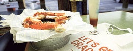 Joe's Crab Shack is one of Dicas de The Wall Street Journal.