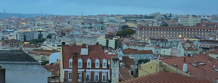 Via Graça is one of Lisboa.