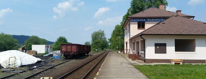Železniční zastávka Karlovice-Sedmihorky is one of výlety ČR.