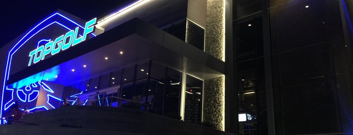 Topgolf is one of Johnさんのお気に入りスポット.