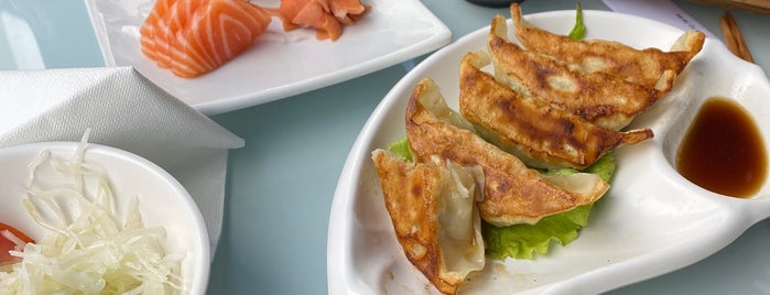 Sushi 14 is one of Posti che sono piaciuti a Harika.