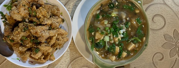 二空眷村小館 is one of Taipei EATS - Asian restaurants.