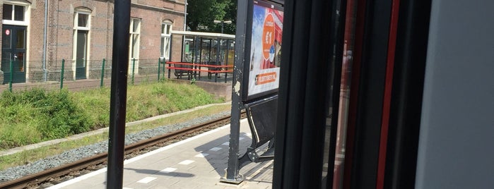 Station Aalten is one of Winterswijk - Arnhem.