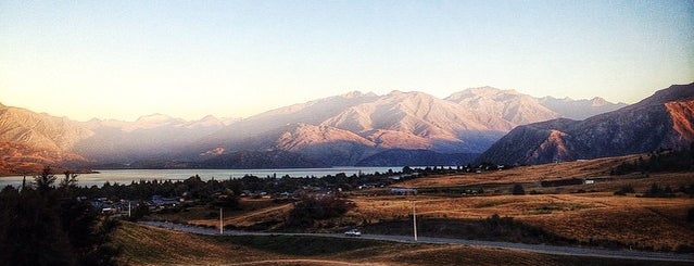 Alpine Lake Resort Wanaka is one of Sloan’s Liked Places.