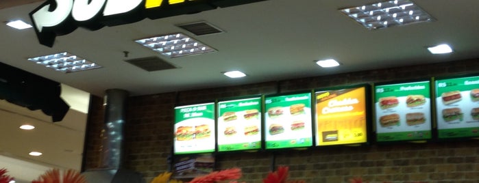 Subway is one of Centervale Shopping.