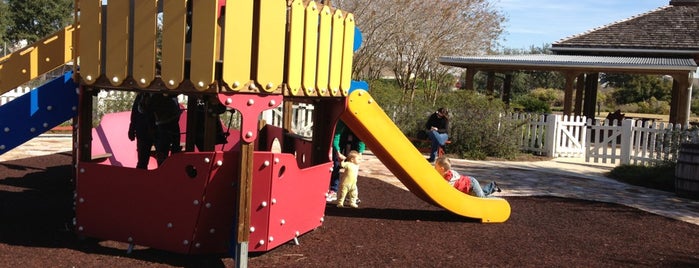 Children's Playground is one of Posti che sono piaciuti a Justin.