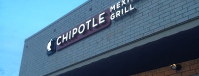 Chipotle Mexican Grill is one of Tempat yang Disukai Alex.