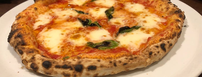 pizzeria luna e dolce is one of めし.