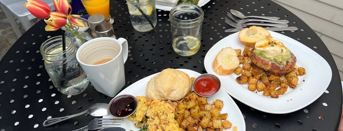 Tupelo Junction Cafe is one of Brunch spots.