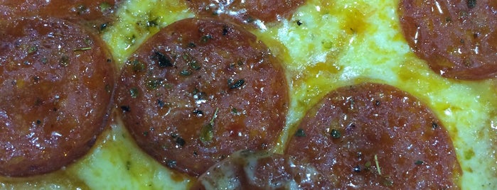 Pizza da Praça is one of Minhas listas 3.