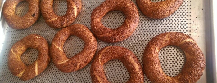 ÇokTandır Tandır Ekmeği&Simit is one of Mehmet 님이 좋아한 장소.