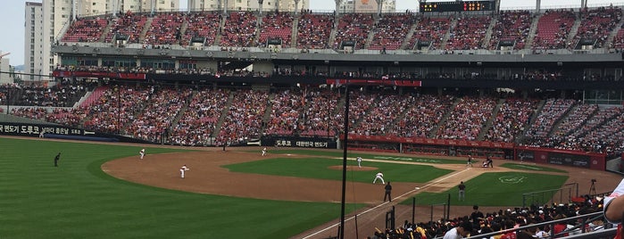 Mudeung Baseball Stadium is one of Triple Play Venues.