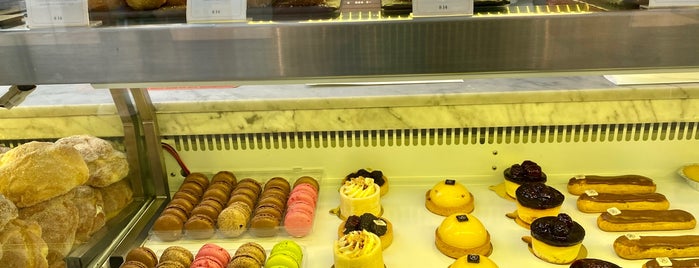 Maison Kayser is one of Crucio enさんのお気に入りスポット.