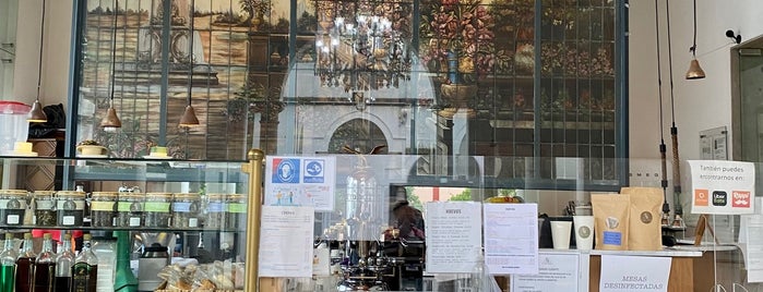 Café de las Artes is one of Crucio en'in Beğendiği Mekanlar.