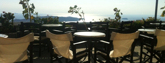 Franco's Cafe is one of Santorini.