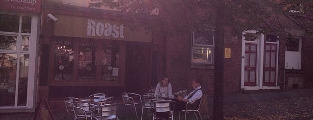 Roast Café is one of Arif : понравившиеся места.