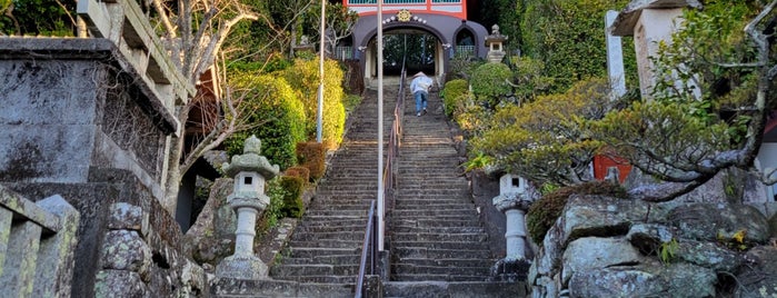 宝珠山 真言院 津照寺 (第25番札所) is one of 四国八十八ヶ所.